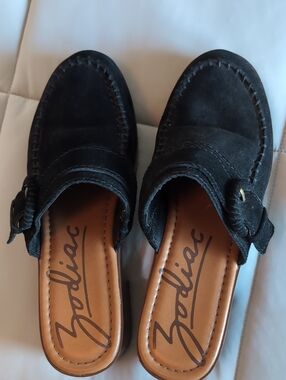 Zodiac Black Suede Buckle-Detail Slip-On Mules